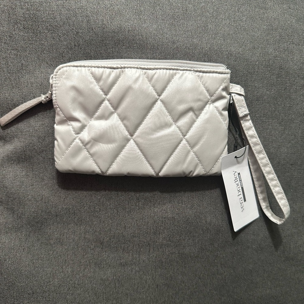 Vera Bradley Essential Zip Wristlet - NWT